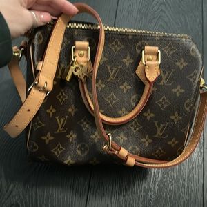 100% authentic Speedy Bandouliere Bag Monogram Canvas 25